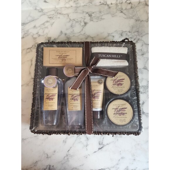 Tuscan Hills French Lavender Scented Bath & Body Gift Set With Woven Basket - Picture 1 of 3
